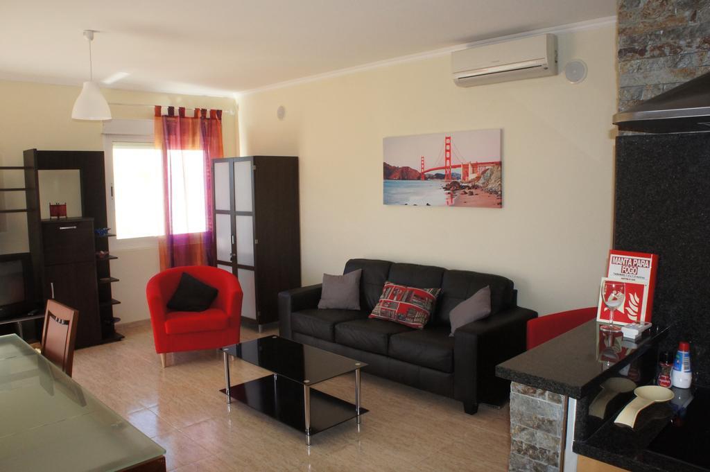 Sunny Apartment Al-Sakia, Quarteira, Vilamoura Esterno foto