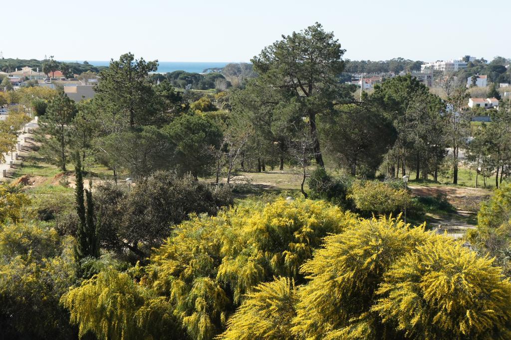Sunny Apartment Al-Sakia, Quarteira, Vilamoura Esterno foto