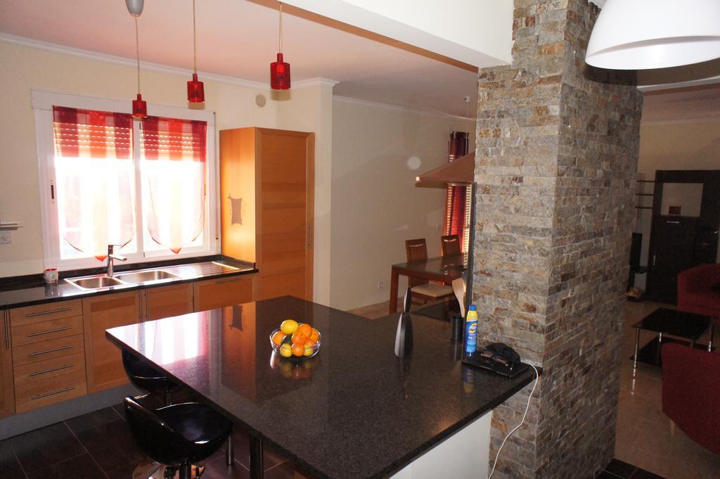 Sunny Apartment Al-Sakia, Quarteira, Vilamoura Esterno foto