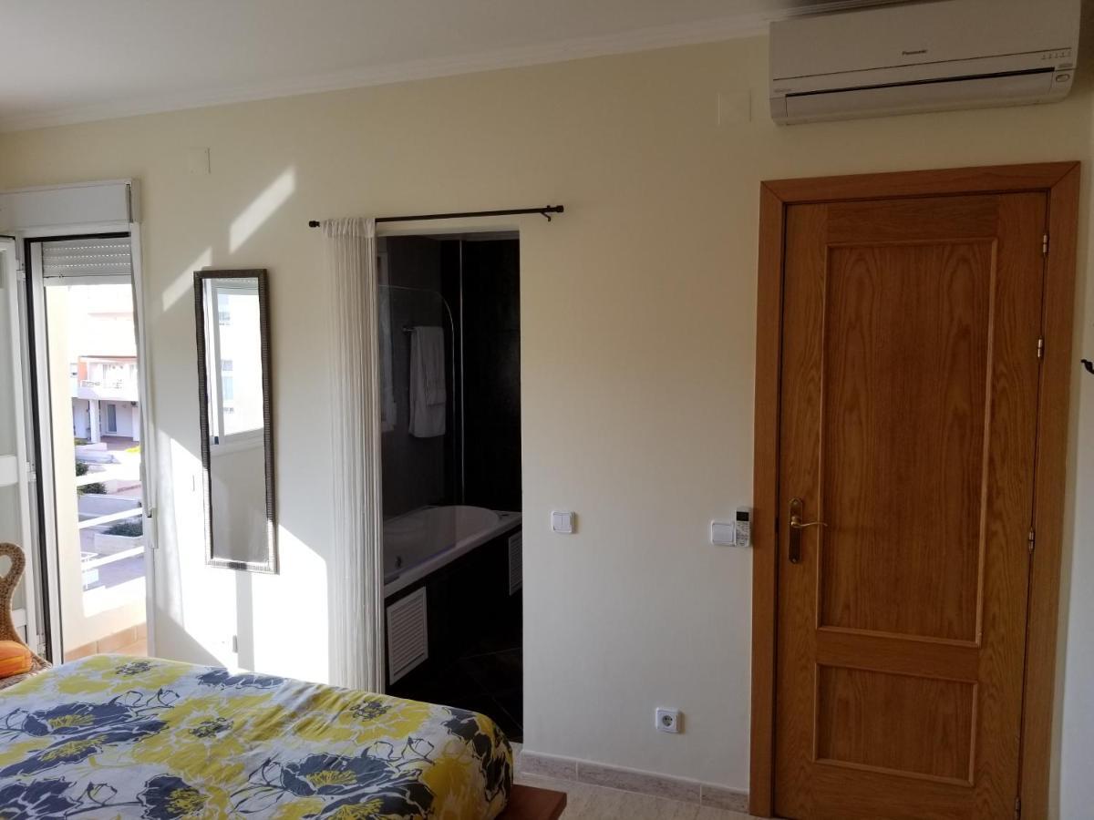 Sunny Apartment Al-Sakia, Quarteira, Vilamoura Esterno foto
